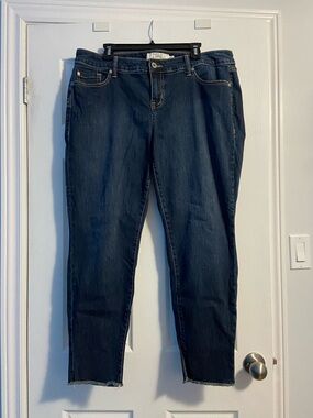Torrid Denim Women’s Dark Blue Wash Boyfriend Cropped Jeans Size 16